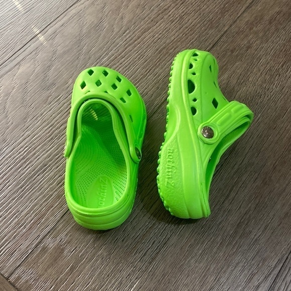 NEW! NOTHINZ SHOES KIDS CLOGS | Green | Size C13 unisex - Picture 10 of 11